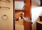 Sunseeker Predator 82 - Master Stateroom